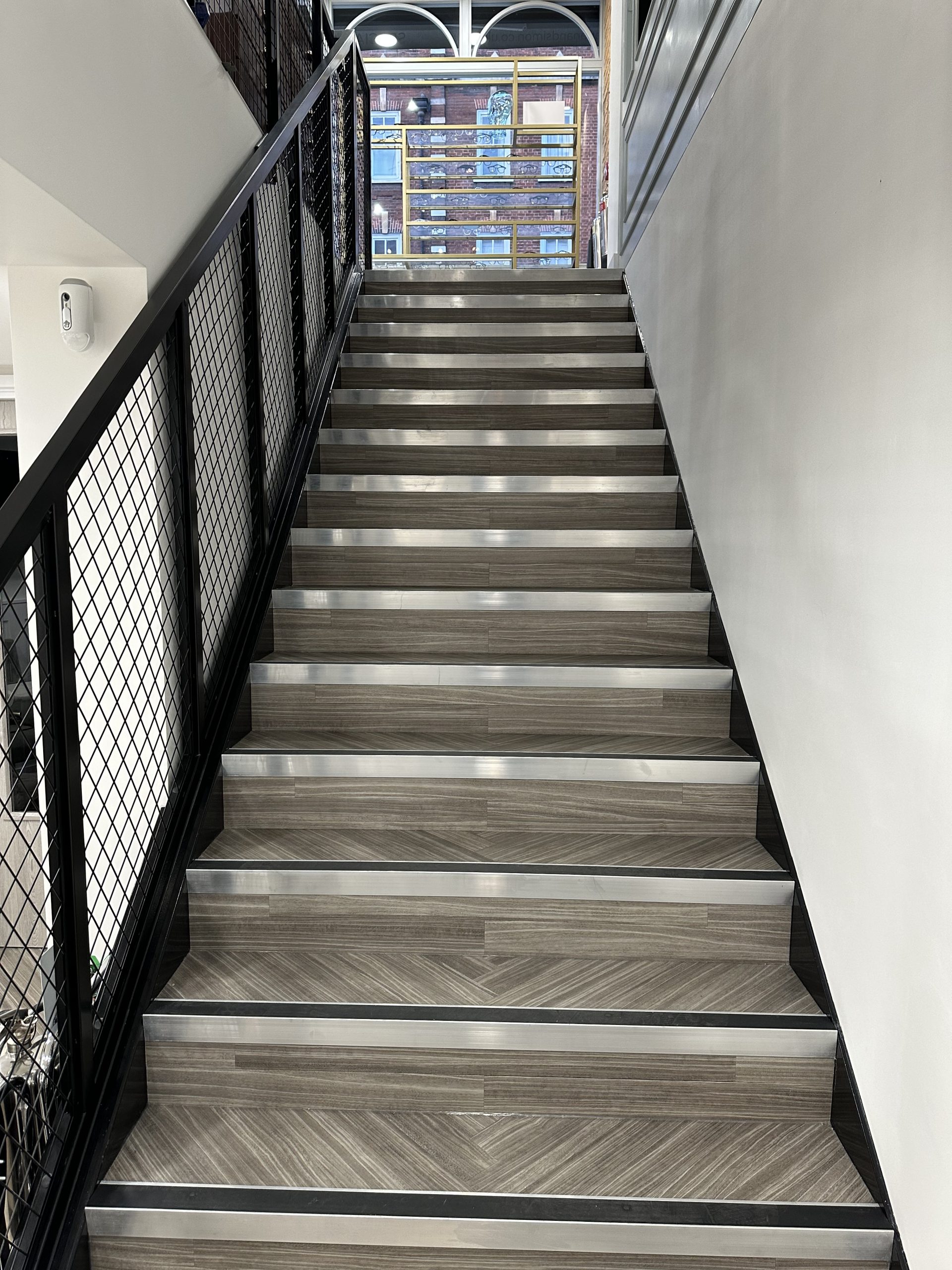 Commercial Flooring Contractors for Retail, Restaurants & Offices