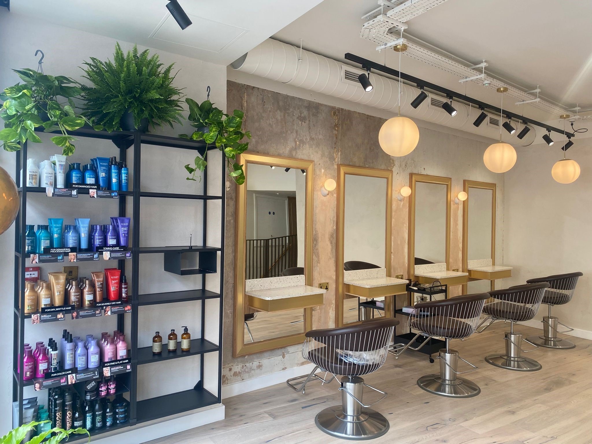 Hair Salon Shopfitting & Refurbishment Contractors in London