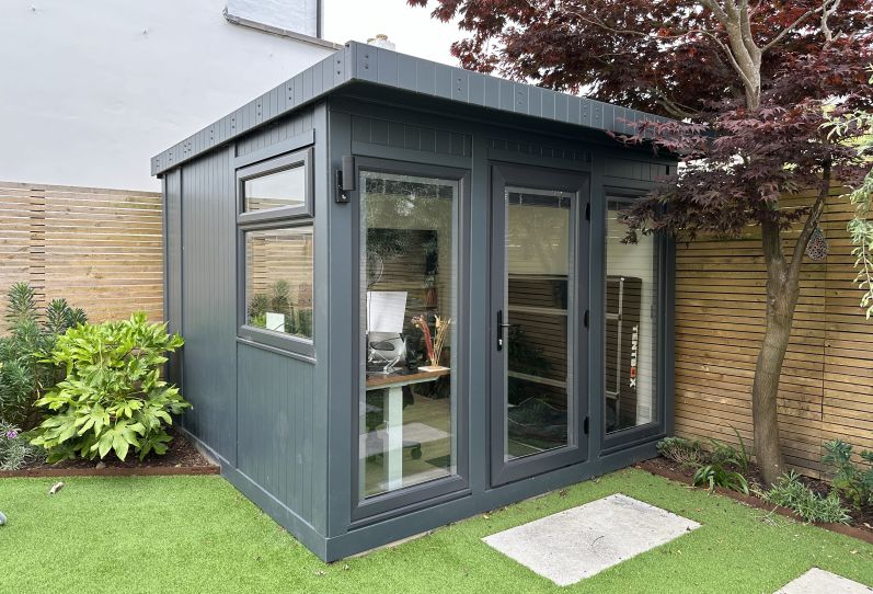 Compact Summer House For Small Gardens