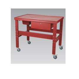 Mobile Workbench with Oil Drain