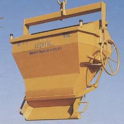 SBC VOL ROLLOVER CONCRETE SKIP