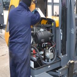 Service Your Truck Mounted Forklift