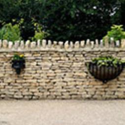 Cropped Walling