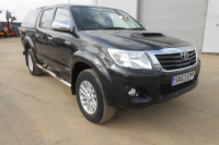 TOYOTA HILUX 4X4 INVINCIBLE DOUBLE CAB