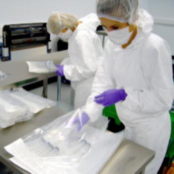 Cleanroom Packing and Bagging