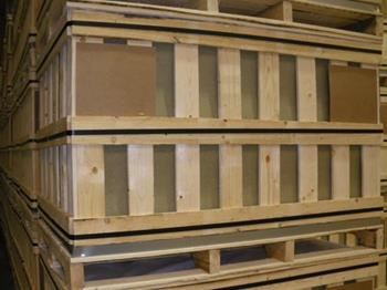 Hardboard lined crate