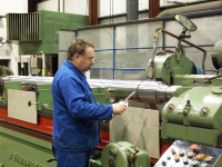 Cost Effective Cylindrical Grinding Services