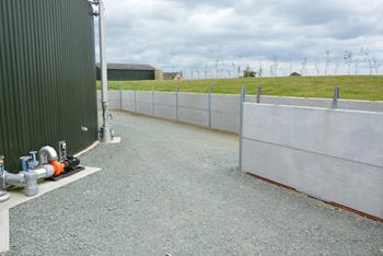 Concrete Retaining Walls