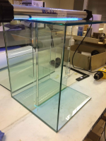 UV Bonded Glass Counters In Restaurants
