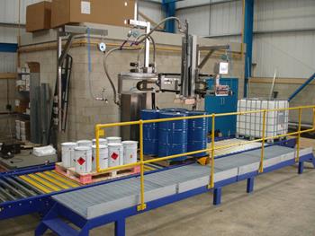 UK Distributors Of Bespoke Liquid Filling Machines