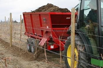 UK Supplier Of Compost Spreaders