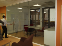 Double Glazed Frameless Curtains For Retail Buildings