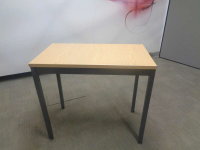 800 x 450mm Oak Top Table 