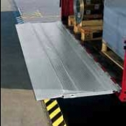 Hinged tailboard ramps