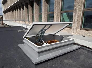 140° Opening Roof Vent