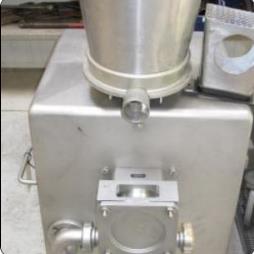 GRAM NF 400 renovated fruit feeder equipped with 2 pcs. VLT for control of capacity.