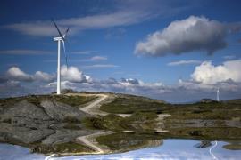 Wind Energy Turbine Motion Control
