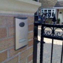 Diracom Dect – Wireless Intercom